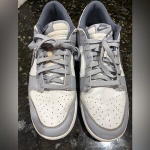 Nike Dunks Men's White and Gray Sneakers